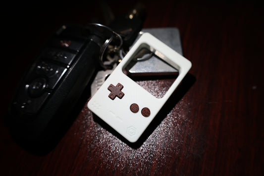 White G10 Clicktendo Slim with Vintage Crosscut Micarta Buttons